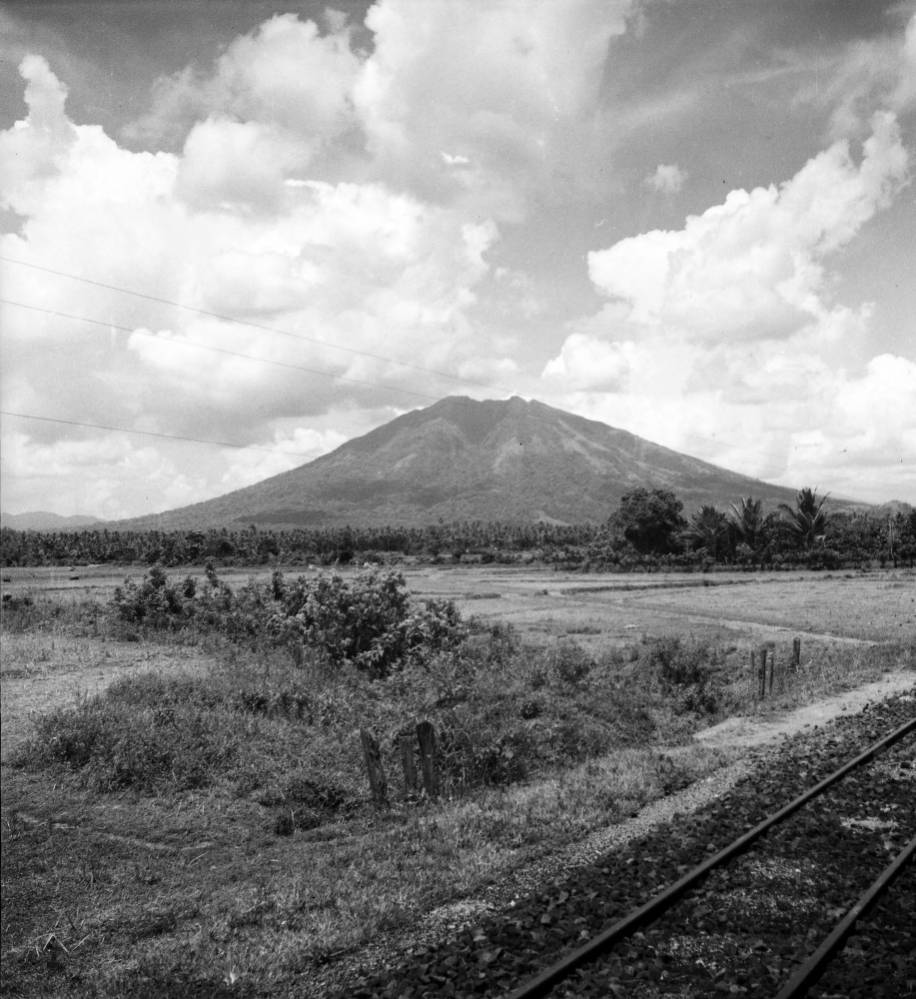MY HOME 1 home Baao view of Mt. Asog